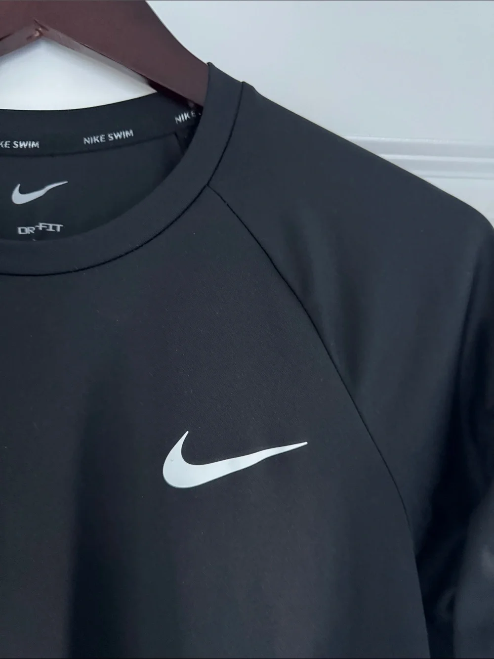 New Kids Nike Black Long Sleeve Lightweight Moisture Wicking Shirt S